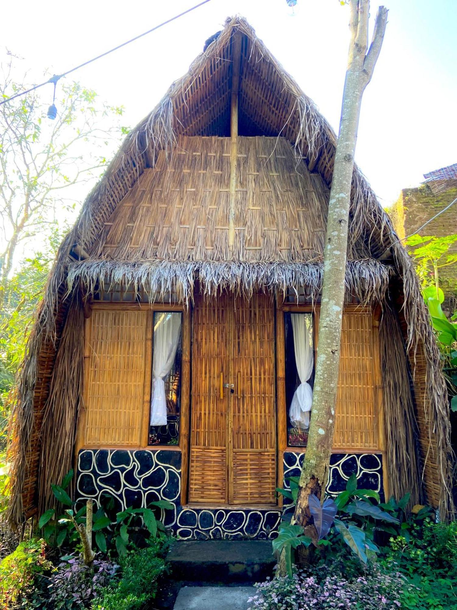 El Bamboo Guesthouse Jambu  Экстерьер фото